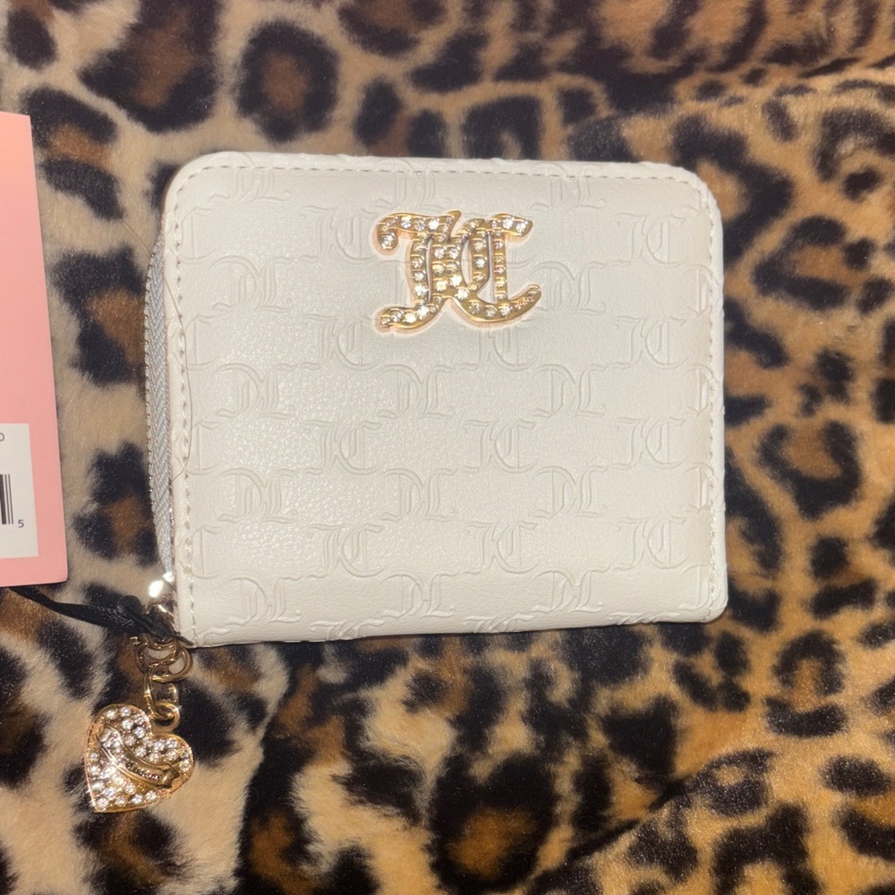 Juicy Couture Small Zip Wallet - Picture 3 of 9
